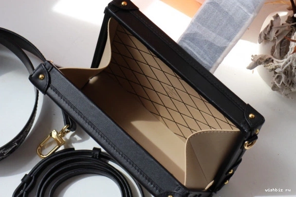 WIS 1854 PETITE MALLE VUITTON LOUIS SINCE 0726